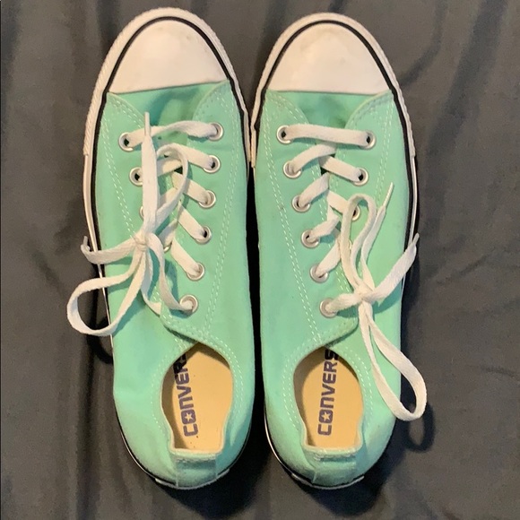 mint green converse mens